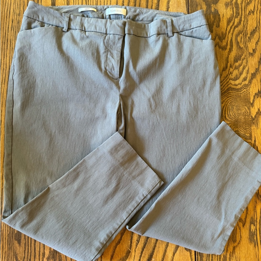 Grey Van Heusen Crop Length Pants - 14